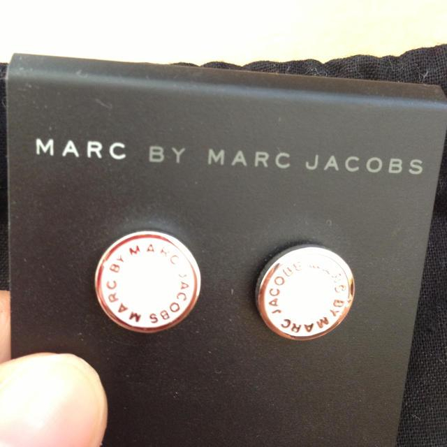 MARC JACOBS(マークジェイコブス)のマークピアス レディースのアクセサリー(ピアス)の商品写真