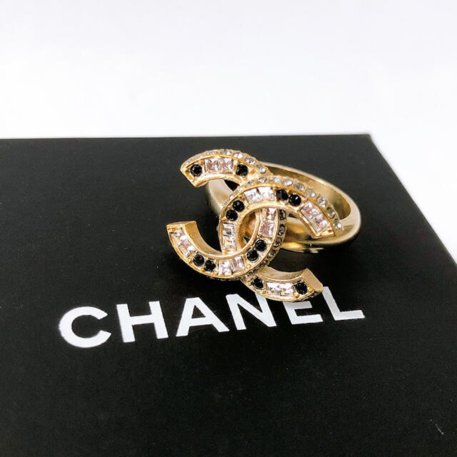 CHANEL(シャネル)のシャネル 指輪リング ココモチーフ ラインストーン レディースのアクセサリー(リング(指輪))の商品写真