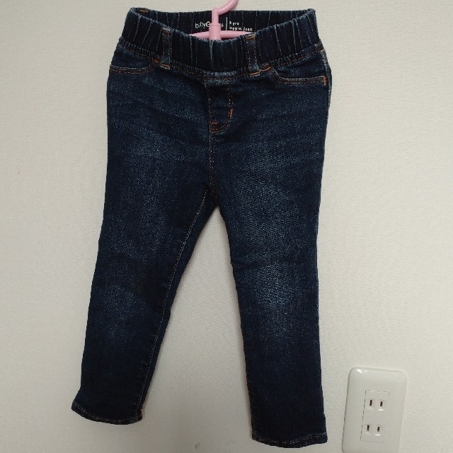 babyGAP(ベビーギャップ)のジーンズ ベビーギャップ 100センチ キッズ/ベビー/マタニティのキッズ服男の子用(90cm~)(パンツ/スパッツ)の商品写真