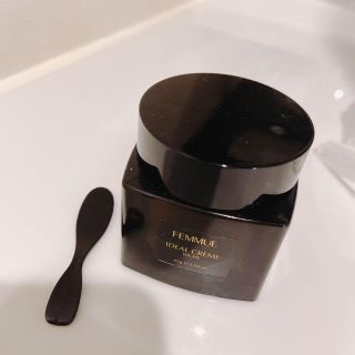 コスメキッチン(Cosme Kitchen)の専用　ファミュ　FEMMUE  アディアルクリーム　リッチ(フェイスクリーム)