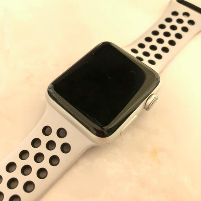 Apple Watch(アップルウォッチ)のApple Watch series3 NIKEモデル メンズの時計(腕時計(デジタル))の商品写真