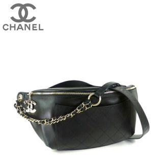 シャネル(CHANEL)のCHANEL × Pharrell コラボバッグ　超希少　超美品　数回着用のみ　(ショルダーバッグ)