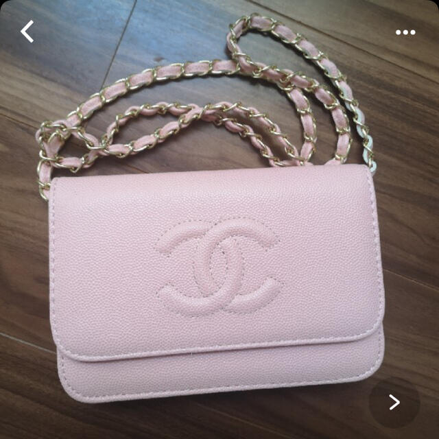 CHANEL(シャネル)の★値下げ★美品CHANELノベルティショルダーバック レディースのバッグ(ショルダーバッグ)の商品写真