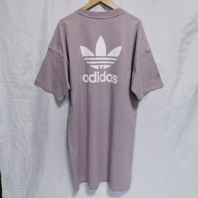 adidas(アディダス)のadidas TREFOIL DRESS レディースのトップス(Tシャツ(半袖/袖なし))の商品写真