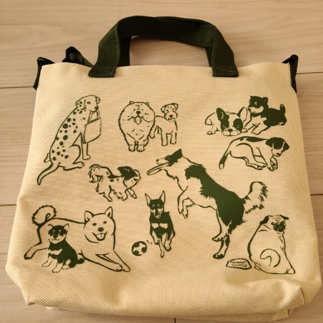 KALDI(カルディ)のKALDI　犬の日　おさんぽバッグ レディースのバッグ(ショルダーバッグ)の商品写真