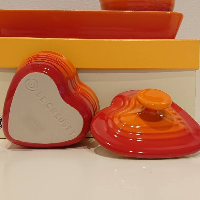 LE CREUSET(ルクルーゼ)のルクルーゼ プチラムカン ダムールセット ココット インテリア/住まい/日用品のキッチン/食器(容器)の商品写真