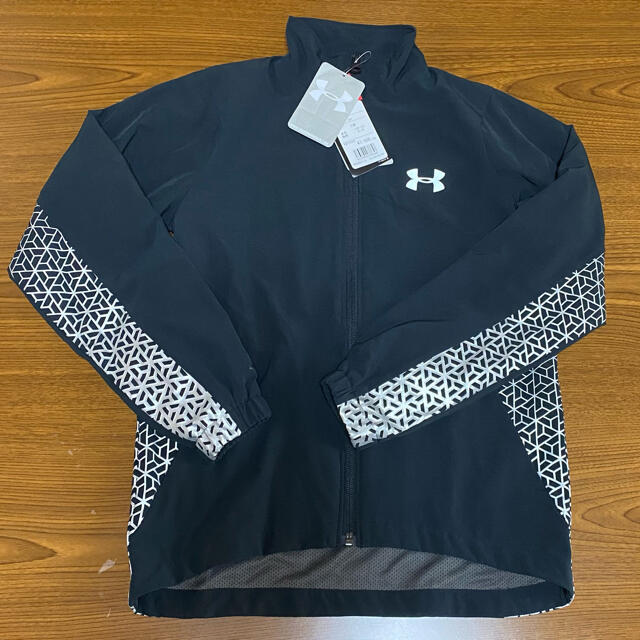 UNDER ARMOUR(アンダーアーマー)のアンダーアーマーのストームナイロンパーカー半額以下！ キッズ/ベビー/マタニティのキッズ服男の子用(90cm~)(ジャケット/上着)の商品写真