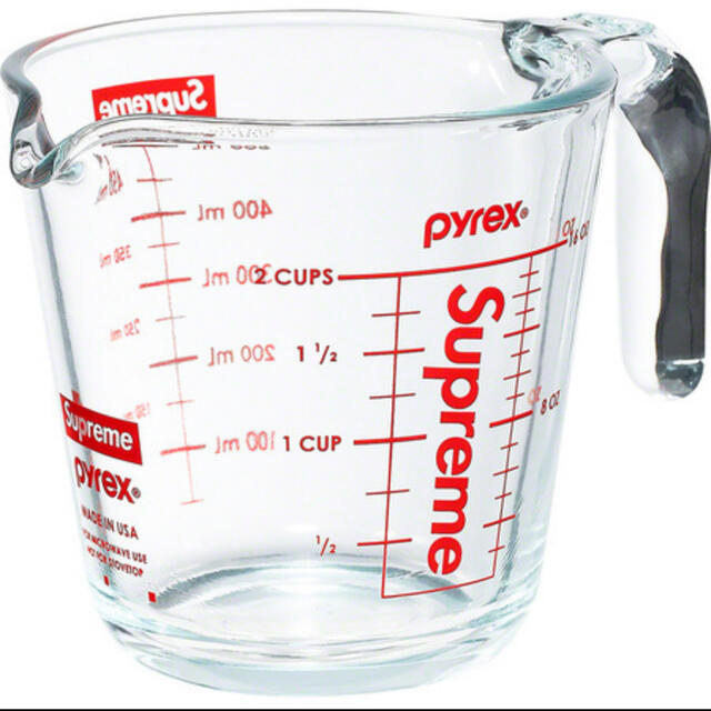 Supreme(シュプリーム)のSupreme Pyrex 2-Cup Measuring Cup インテリア/住まい/日用品のキッチン/食器(調理道具/製菓道具)の商品写真