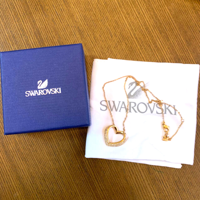 美品★SWAROVSKI クリスタルパヴェ　ネックレス