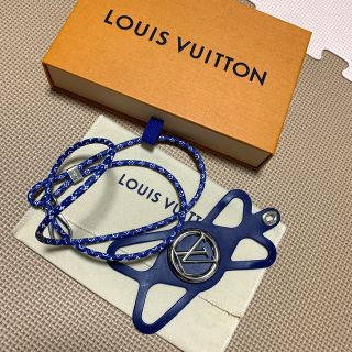 ルイヴィトン(LOUIS VUITTON)の  LVエスカル フォンホルダー・ルイーズ(iPhoneケース)