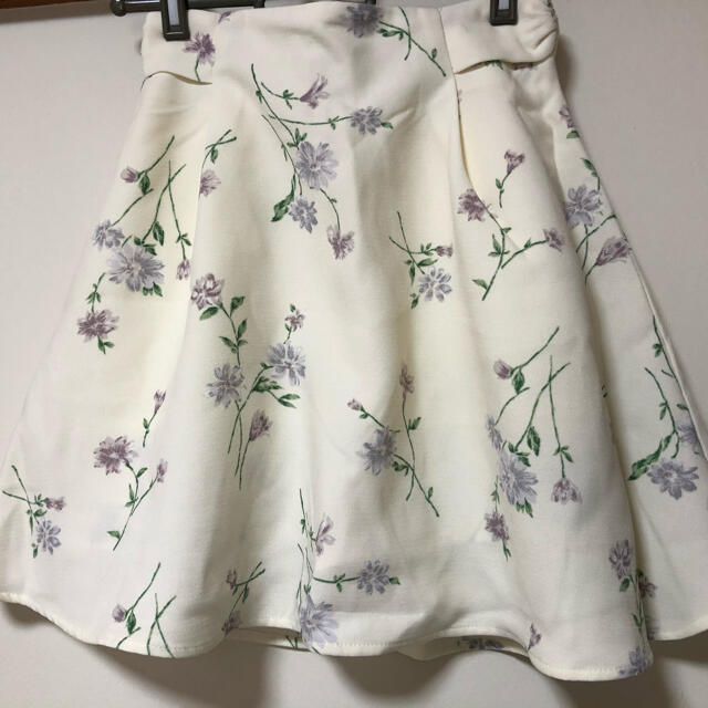 マジェスティックレゴン スカパン キュロット 花柄 新品 ayf-fica.com