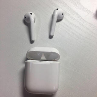 アップル(Apple)のAirPods(ヘッドフォン/イヤフォン)