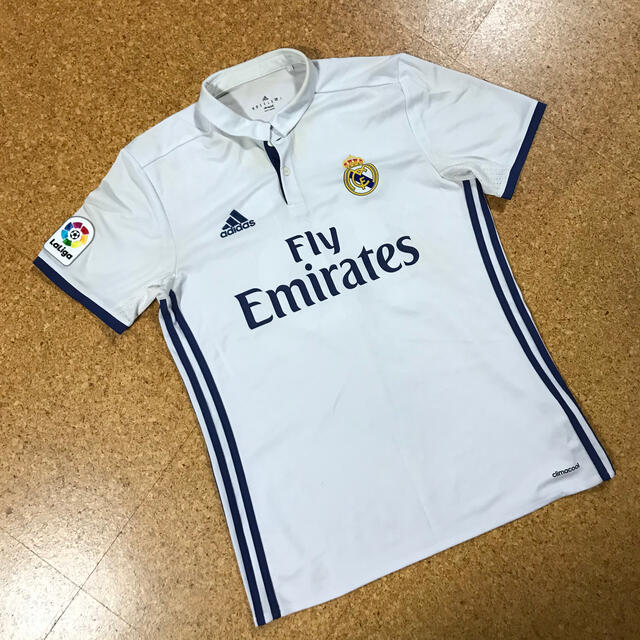 adidas(アディダス)のREAL MADRIDレプリカユニホーム スポーツ/アウトドアのサッカー/フットサル(ウェア)の商品写真