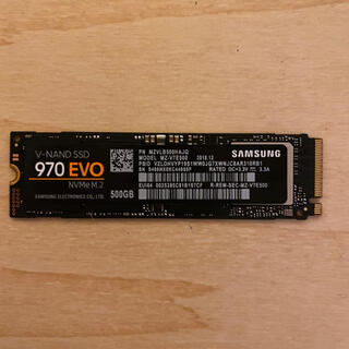 Samsung 500GB NVMe M.2 ストレージ(PCパーツ)