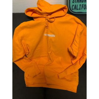 アンディフィーテッド(UNDEFEATED)のUNDEFEATED hoodie オレンジ(パーカー)