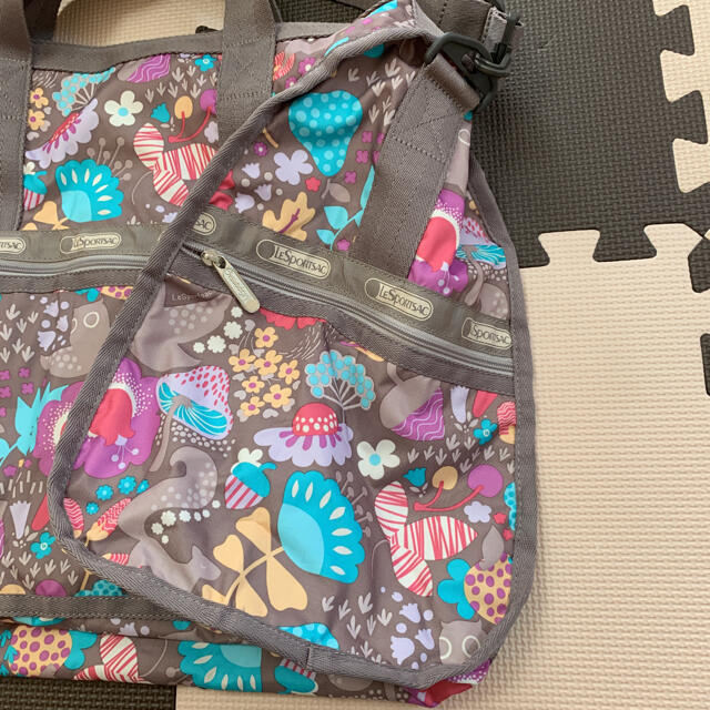 LeSportsac(レスポートサック)の新品　レスポートサック　ボストンバック　 レディースのバッグ(ボストンバッグ)の商品写真