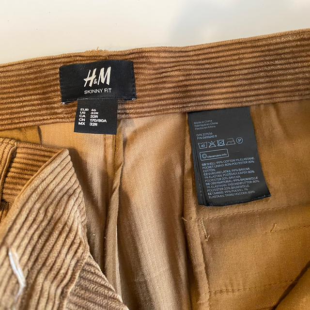 H&M(エイチアンドエム)のH&Mスリムコーデュロイパンツ　2本セット メンズのパンツ(スラックス)の商品写真