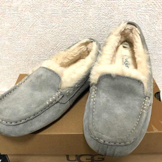 UGG(アグ)のUGG ブーツ　モカシン　グレー　23センチ レディースの靴/シューズ(スリッポン/モカシン)の商品写真