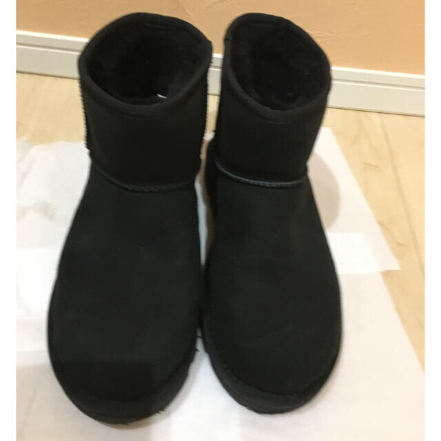 UGG   CLASSIC MINI II 箱付き