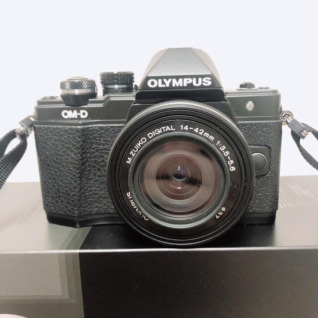 OLYMPUS(オリンパス)のOM-D E-M10 MARK 2  14-42mm EZレンズキット スマホ/家電/カメラのカメラ(ミラーレス一眼)の商品写真