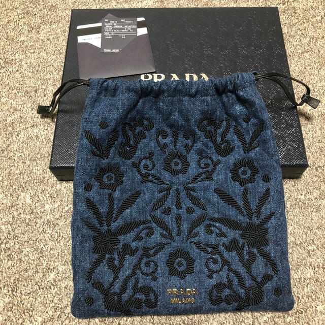 PRADA デニム　刺繍　巾着