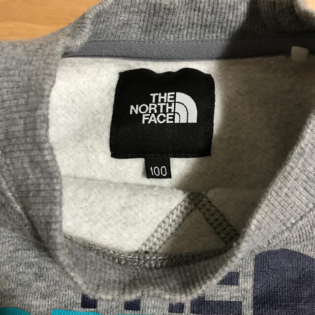 THE NORTH FACE(ザノースフェイス)のTHE NORTH FACE 裏起毛トレーナー サイズ100 キッズ/ベビー/マタニティのキッズ服男の子用(90cm~)(Tシャツ/カットソー)の商品写真