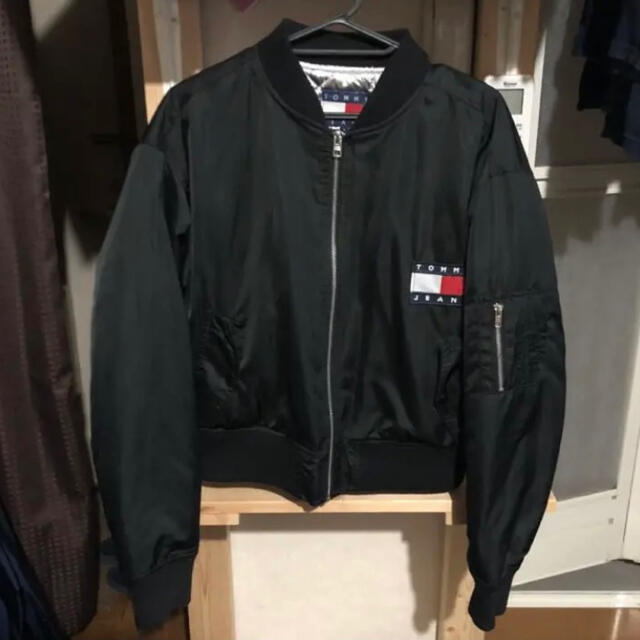 美品 TOMMY JEANS Ma1 S ブルゾン ジャケット 黒 ジャンパー-