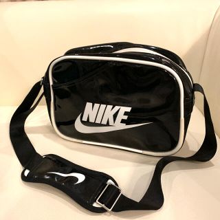 ナイキ(NIKE)のNIKEナイキ　エナメルショルダーバック(ショルダーバッグ)