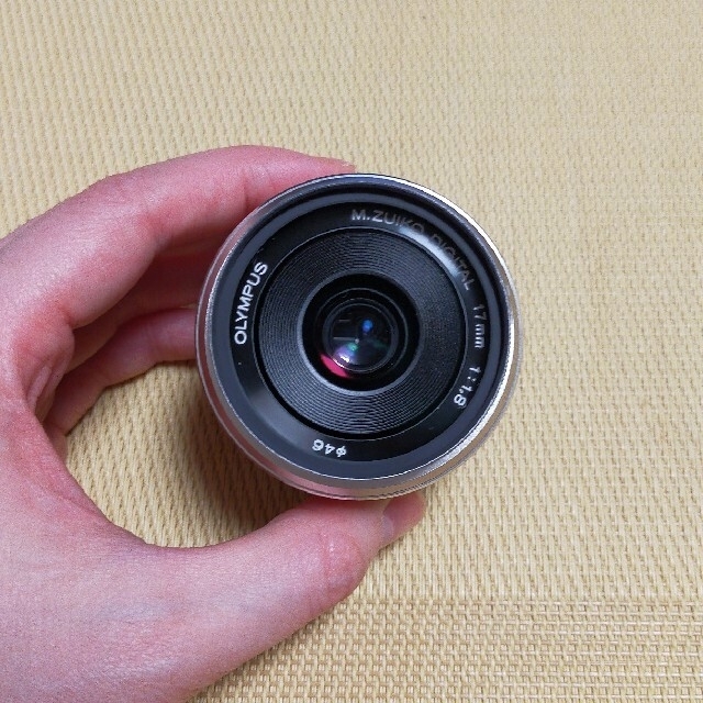 OLYMPUS(オリンパス)のOLYMPUS　M.ZUIKO DIGITAL17mm f1.8 34mm スマホ/家電/カメラのカメラ(ミラーレス一眼)の商品写真