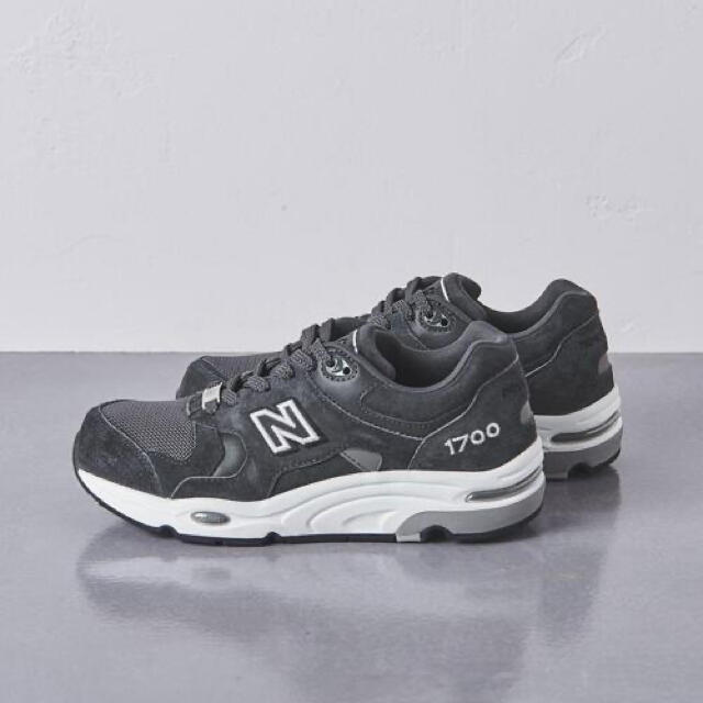 New Balance CM1700JC United allows 27.0