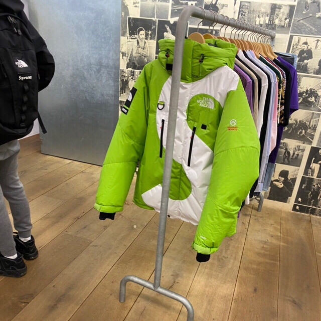 supreme the north face himalayan S logo