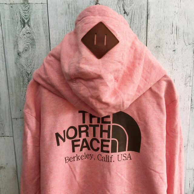 THE NORTH FACE(ザノースフェイス)の美品☆ ノースフェイス　ジップパーカー　ピンク　レディースL メンズXS レディースのトップス(パーカー)の商品写真