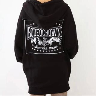 ロデオクラウンズ(RODEO CROWNS)の❤RODEO CROWNSパッチジップパーカー❤(パーカー)