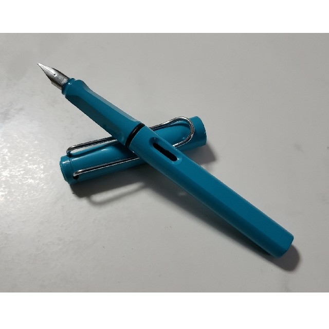 生産完了商品 LAMY SAFARI 2011年 限定色 万年筆 EF アクアマリン