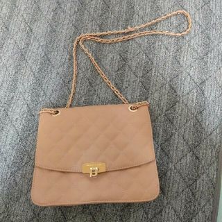 チャールズアンドキース(Charles and Keith)のcharles & keith　バック　美品(ショルダーバッグ)