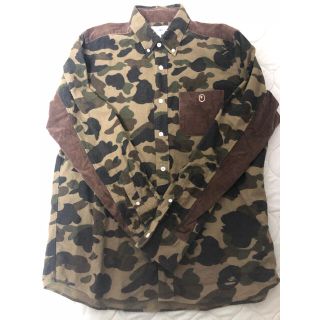 アベイシングエイプ(A BATHING APE)のA bathing ape 迷彩　シャツ(シャツ)