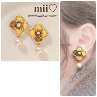 ビーズ刺繍ピアス／イヤリング(ピアス)