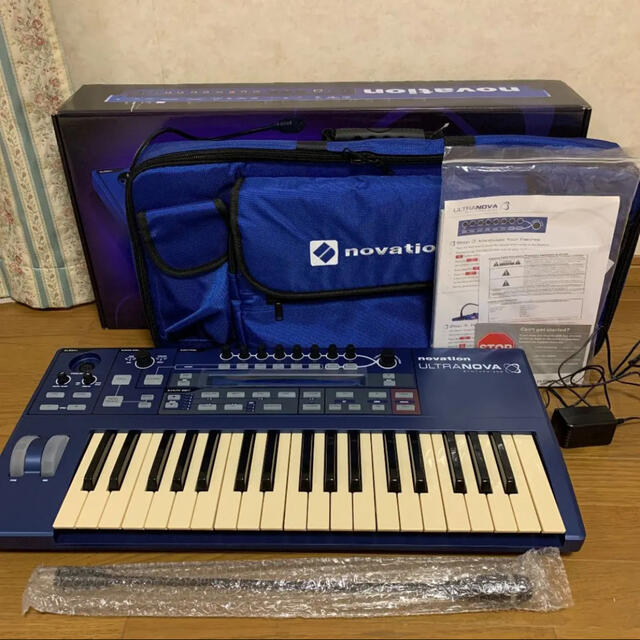 ULTRANOVA novation ケース付き 安いを販売 楽器 | bca.edu.gr
