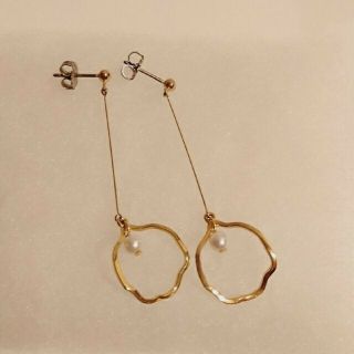 アーカー(AHKAH)のパール風　ピアス(ピアス)