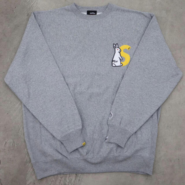 FR2×SAPEur Cement Rabbit Crewneck sweat