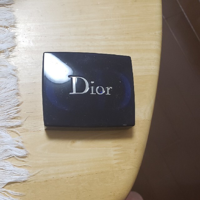 Dior(ディオール)のディオール、アイシャドウ、ブラウンのみ。 コスメ/美容のベースメイク/化粧品(アイシャドウ)の商品写真