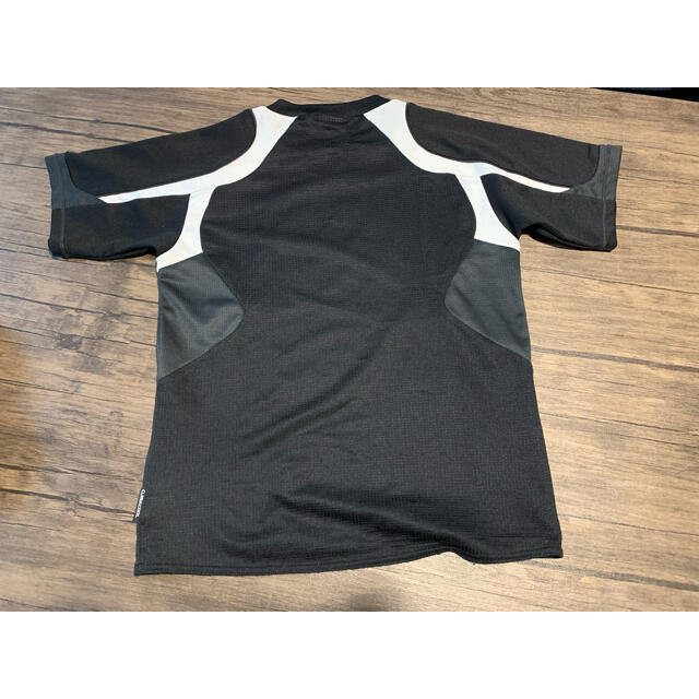 adidas(アディダス)のadidas Tシャツ キッズ/ベビー/マタニティのキッズ服男の子用(90cm~)(Tシャツ/カットソー)の商品写真