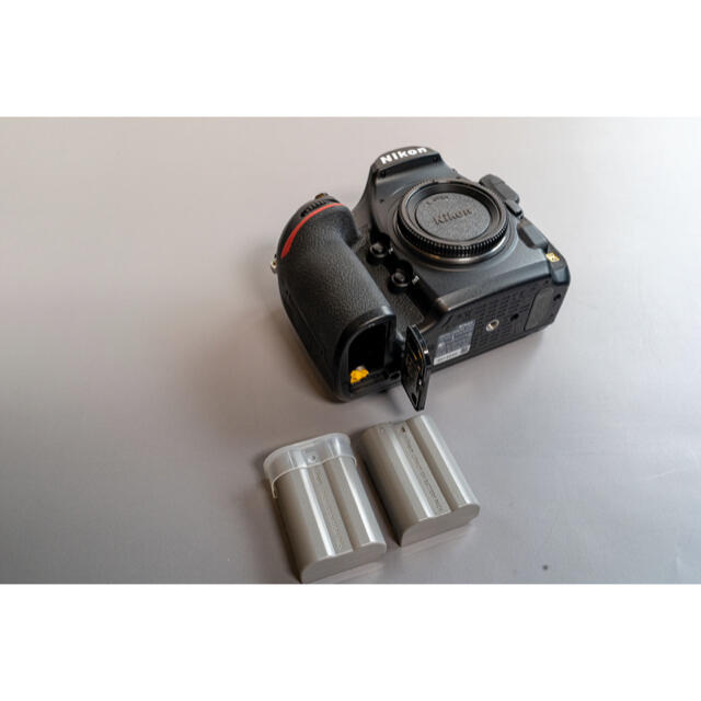 芸能人愛用 Nikon - バッテリー2個付き D850ボディ NIKON デジタル一眼