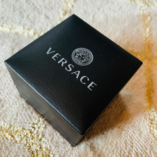 VERSACE(ヴェルサーチ)の【Versace】メンズ用両耳ピアス メンズのアクセサリー(ピアス(両耳用))の商品写真