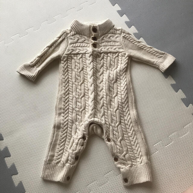 babyGAP(ベビーギャップ)のベビーギャップ　ケーブルニットロンパース キッズ/ベビー/マタニティのベビー服(~85cm)(ロンパース)の商品写真