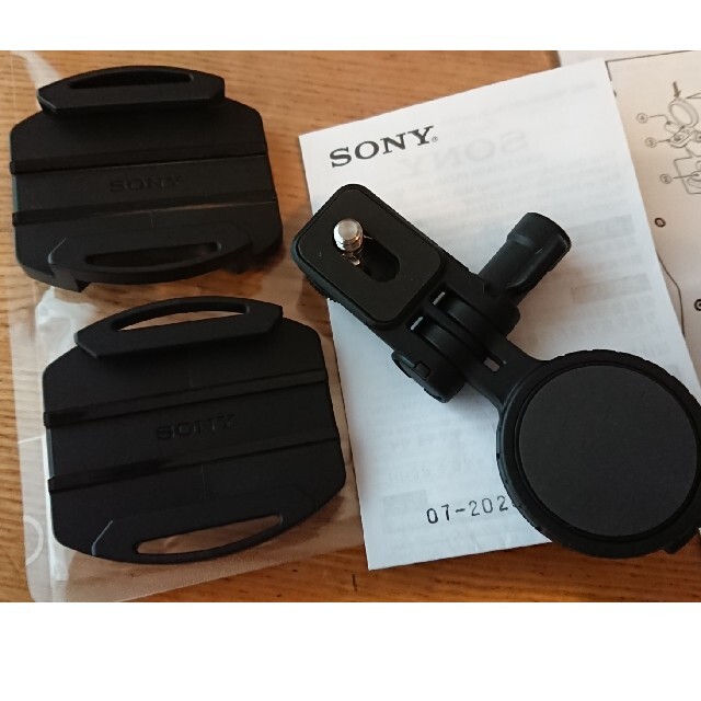 SONY(ソニー)のSONY ソニー　ヘルメットサイドマウント VCT-HSM1 スマホ/家電/カメラのカメラ(その他)の商品写真