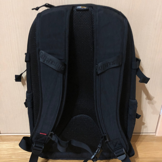 Supreme(シュプリーム)の20FW Supreme Backpack Black バックパック リュック メンズのバッグ(バッグパック/リュック)の商品写真