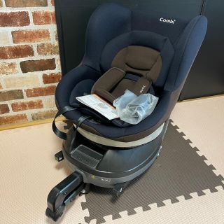 コンビ(combi)のコンビ クルムーヴ チャイルドシート ISOFIX(自動車用チャイルドシート本体)