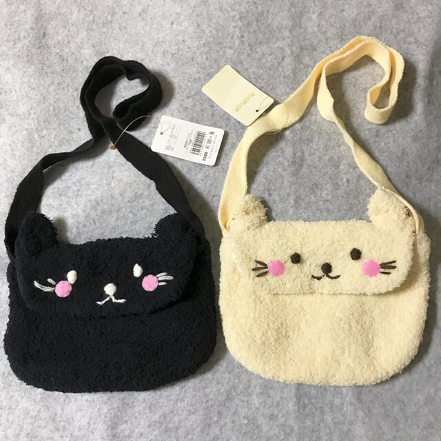 HusHush(ハッシュアッシュ)の【新品】ハッシュアッシュ 猫 アニマル ニット ポシェット 2個セット キッズ/ベビー/マタニティのこども用バッグ(ポシェット)の商品写真