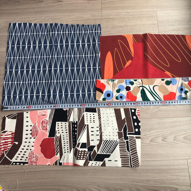 marimekko(マリメッコ)のお値下げ♡北欧　はぎれ　セット ハンドメイドの素材/材料(生地/糸)の商品写真